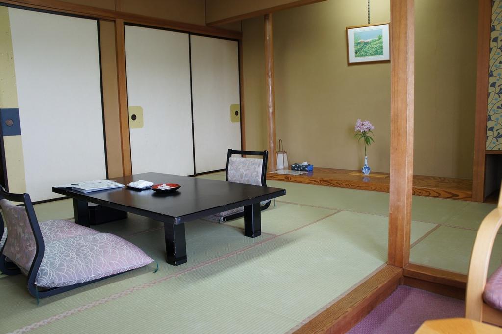 Minoya Hotel Yahiko Værelse billede